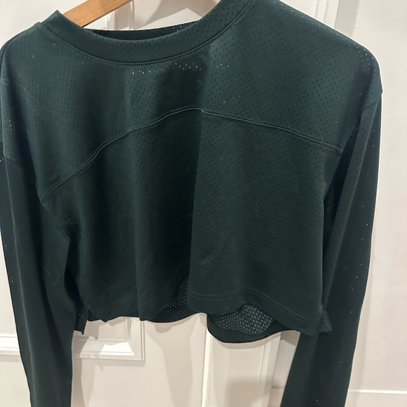 TNA Forest Green Mesh Crop Top - Picture 2 of 3